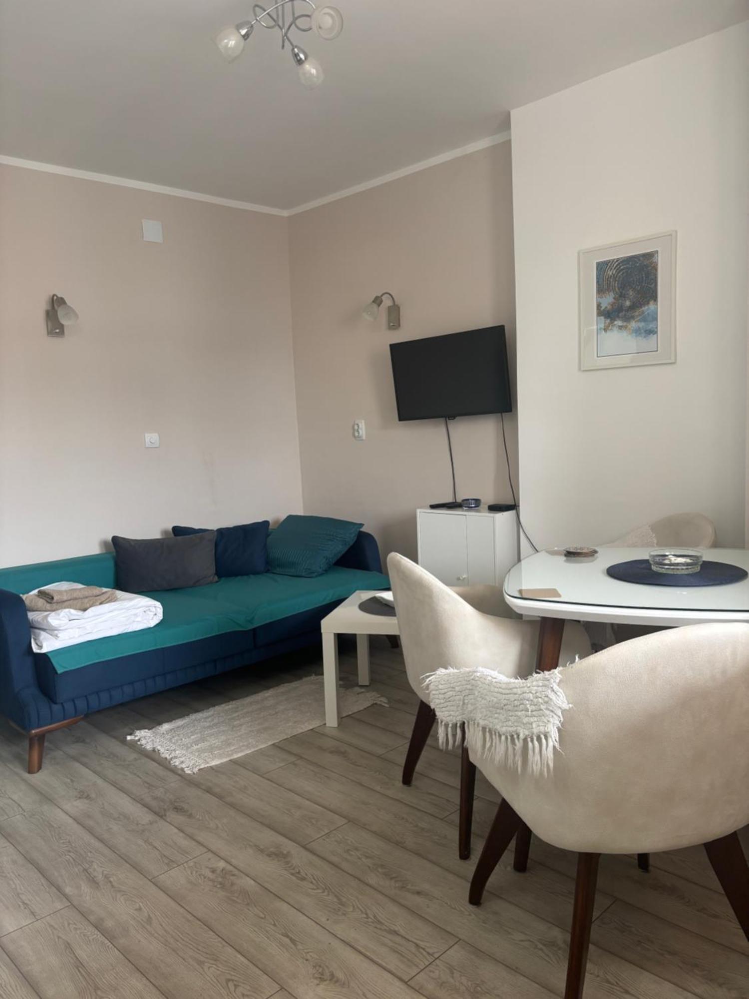 Red Square Apartment Pirot Exterior photo